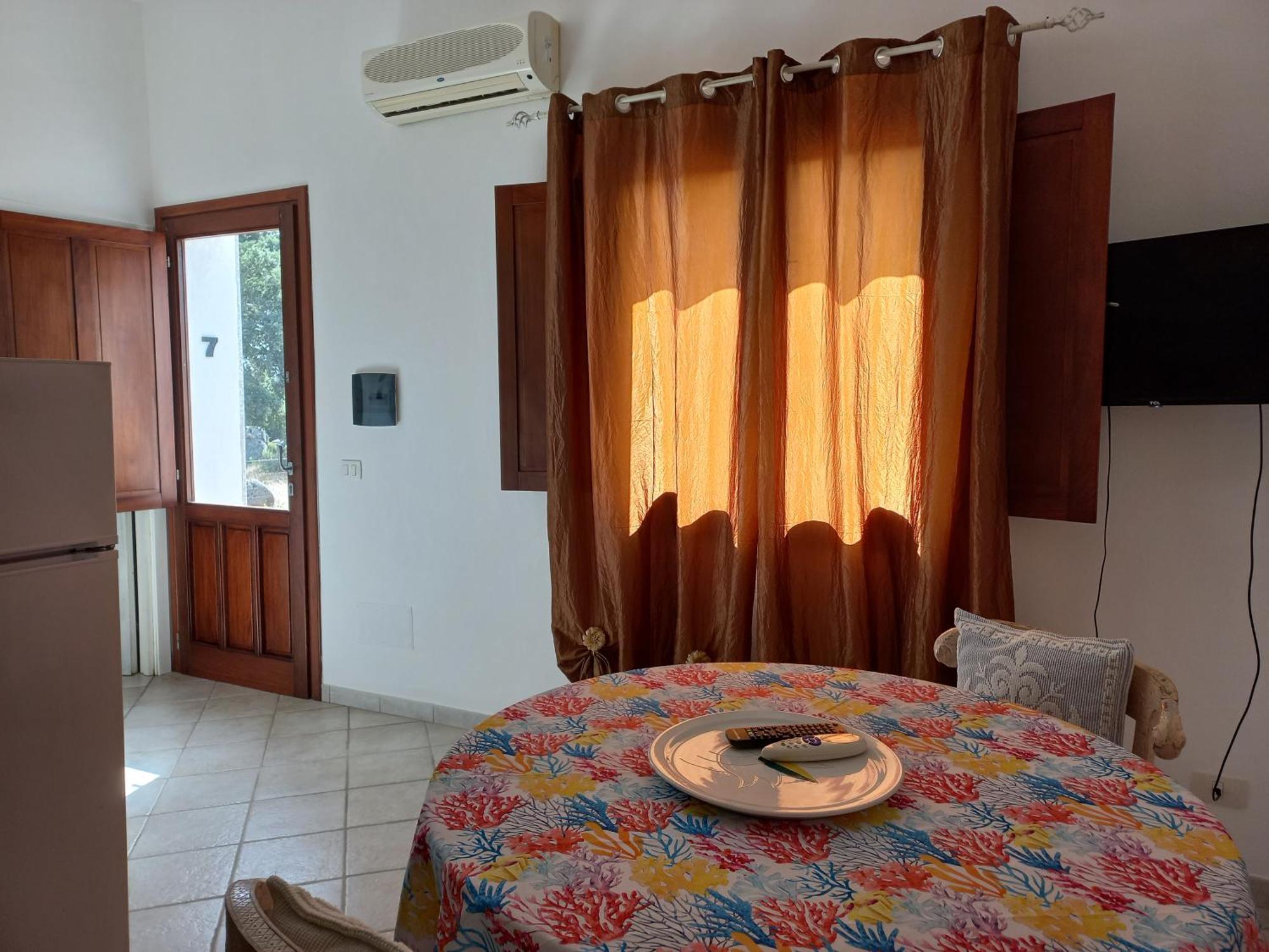 Chicchiritanos Bed & Breakfast Monti Bagian luar foto